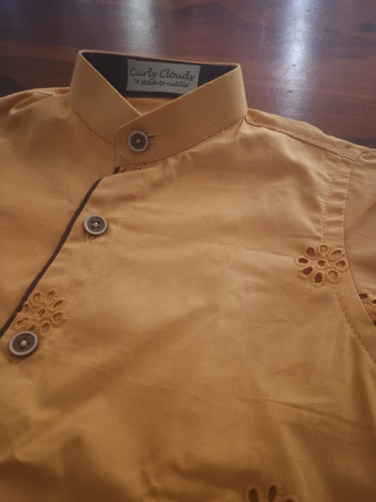 Short Sleeve Shirt in hakoba mustard yellow